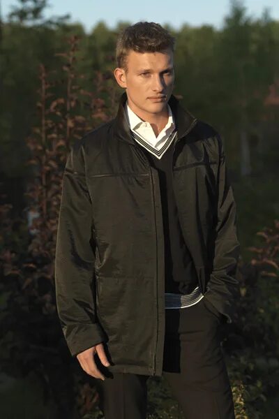 Yakutia куртка зимняя мужская. Куртка стоит 700. Куртка стоит 700. Meucci 1437. Tnf 700 supreme пуховик.