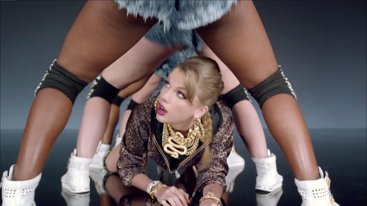 Taylor Swift Shake it off. Тейлор Свифт Шаке офф. Тейлор Свифт Shake it off клип. Taylor Swift - Shake it off тверк. Тейлор свифт шейк