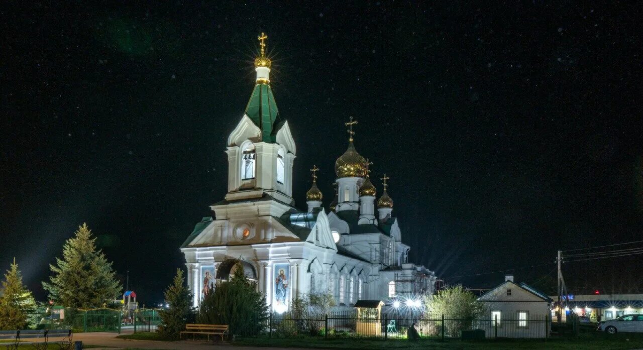 Погода на неделю в станице преображенской киквидзенского. Храм станица Преображенская Волгоградская область. Храм в станице Преображенской Киквидзенского района. Церковь Преображения Господня Волгоград. Церковь Преображения Господня Волгоград улица.