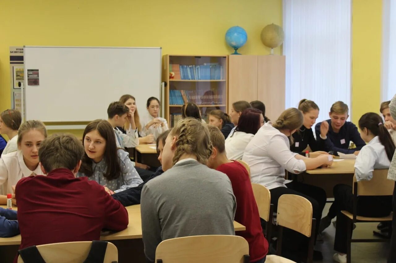 класс точных наук. губернаторский светленский лицей томск. газета казанский университет школьники на экскурсии. комикс кфу газета казанский университет школьники. ученики 7 школы.