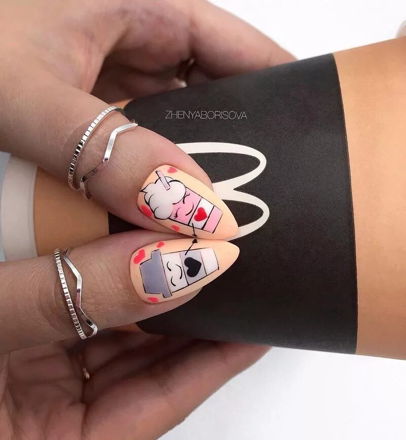 креативный дизайн ногтей 2022. маникюр с рисунком 2020. креативный маникюр на длинные ногти. необычный новогодний дизайн ногтей 2022. осенний маникюр на короткие ногти ежик.