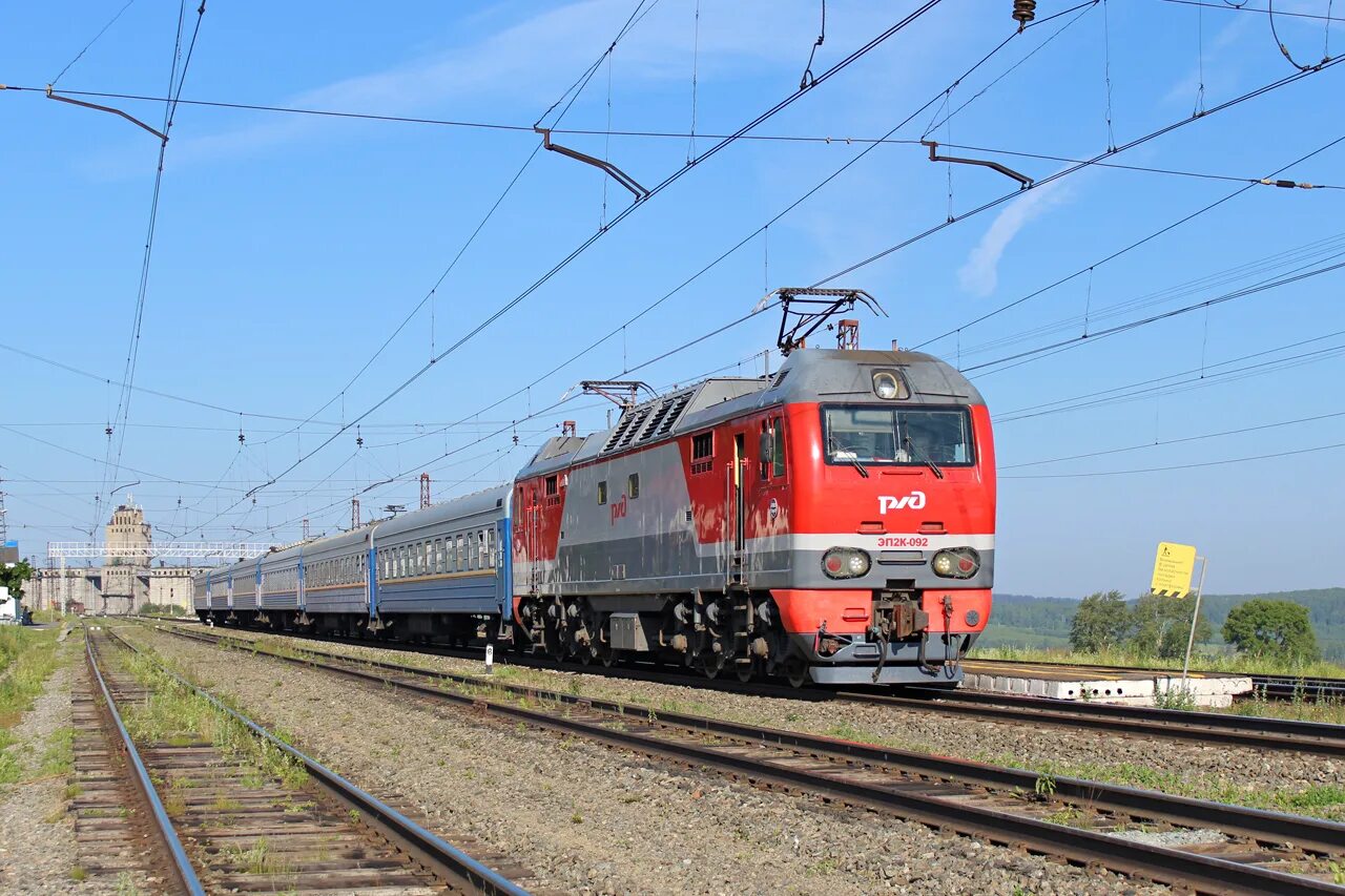 Самара караганда поезд. Вокзал электричка в сызрани. Поезд самара караганда. Ржд вокзал самара. Поезд самара караганда внешний вид вагонов в 2023 году.