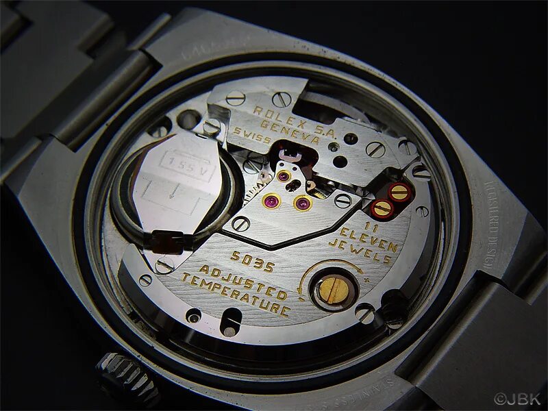 Снять заводную головку кварцевых часов. Miyota fs 60 механизм. Заводной вал на casio wr50m. Сборка кварцевых часов наручных касио. Seiko nh36a.