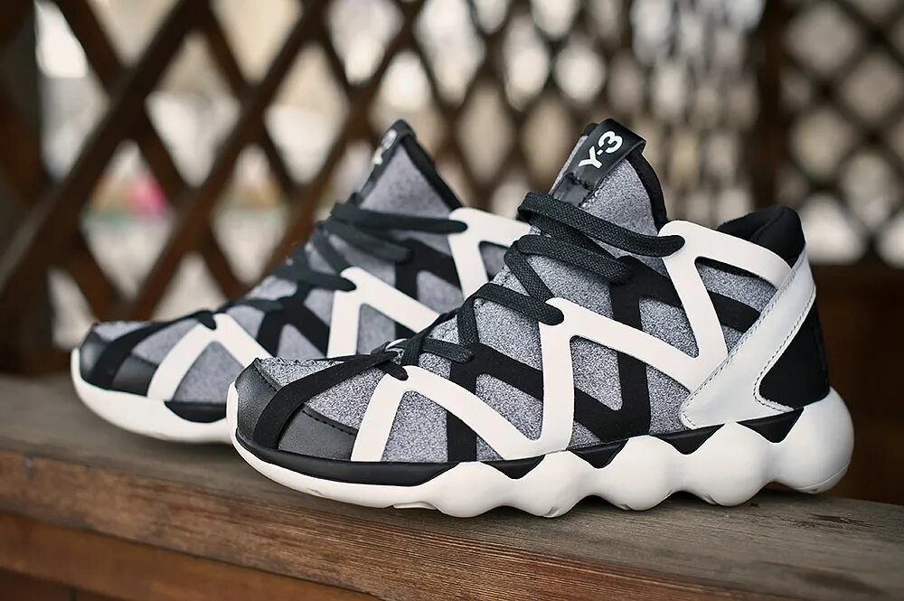 Y 3 центр