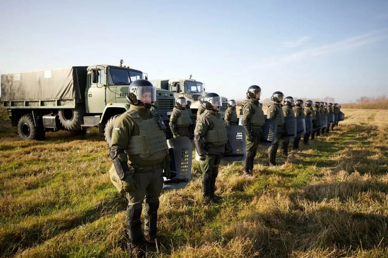 Белорусские военные. Военные на границе. Белорусская Военная техника. Беларусь граница военные. Группировка на границе с белоруссией