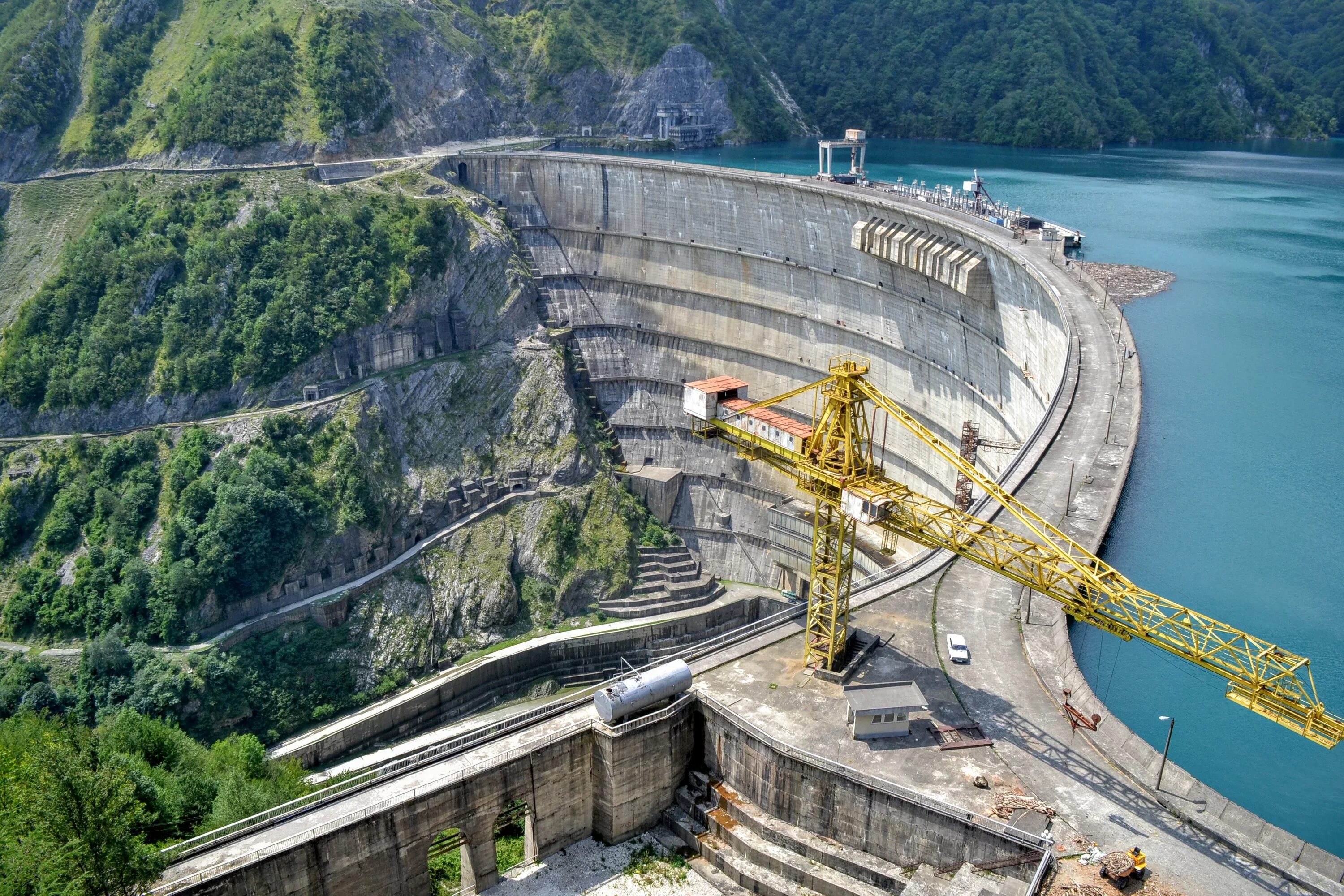 Плотина Ингури ГЭС. ГЭС Грозио Италия. ГЭС яли. Рогун ГЭС.