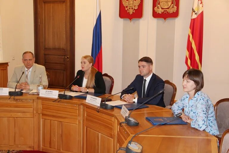 Минюст смоленск. Управление минюста по смоленской. Управление минюста по смоленской. Сметанин минюст смоленск. Минюст смоленск.