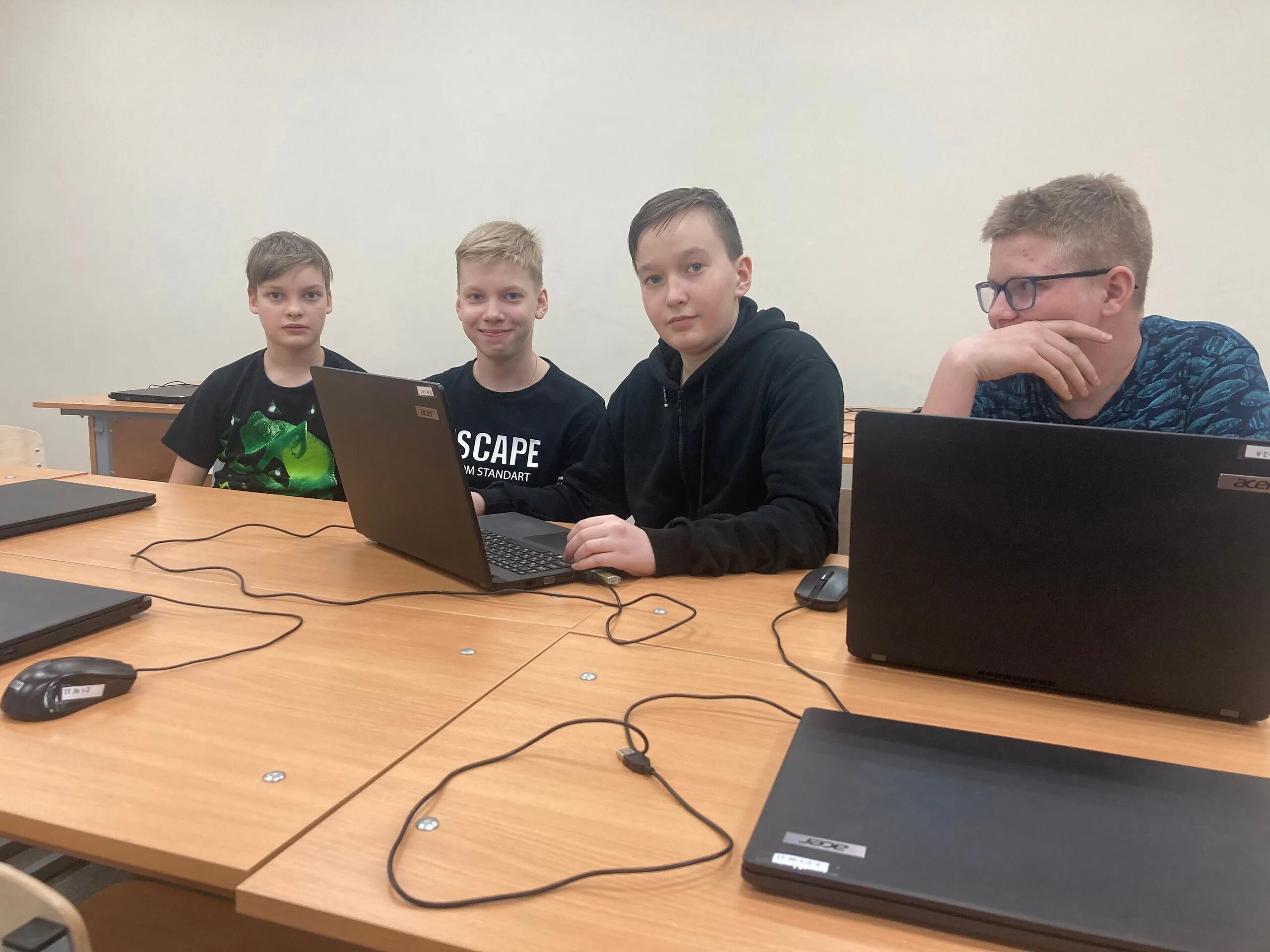 инженерный хакатон. хакатон биология. инженерный хакатон. ит-хакатон. хакатон 2019 двфу.