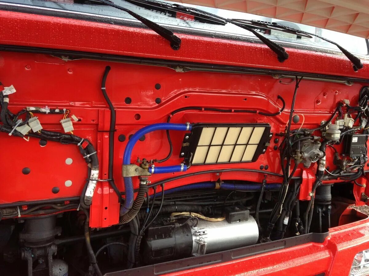 Камаз 4310 под капотом. Капот камаз 65115 евро 4. Камаз 4310 кабина. Капот камаз 6520. Номер кабины камаз 5320.