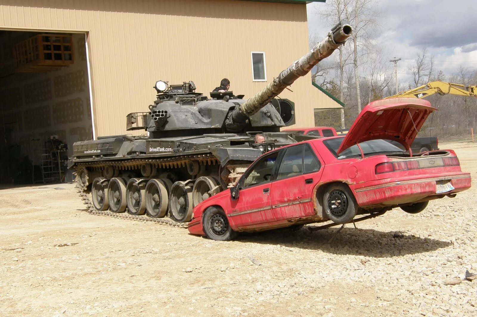Машина как танк как называется