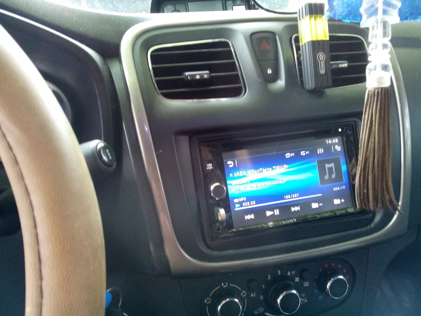 2din renault. Автомагнитола 2 din для рено логан 2. 2din renault. Магнитола логан 2. Teyes cc3 сандеро.