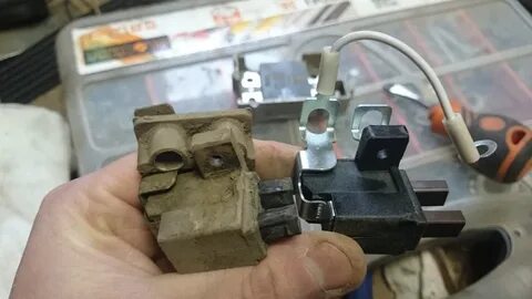Щетки генератора уаз