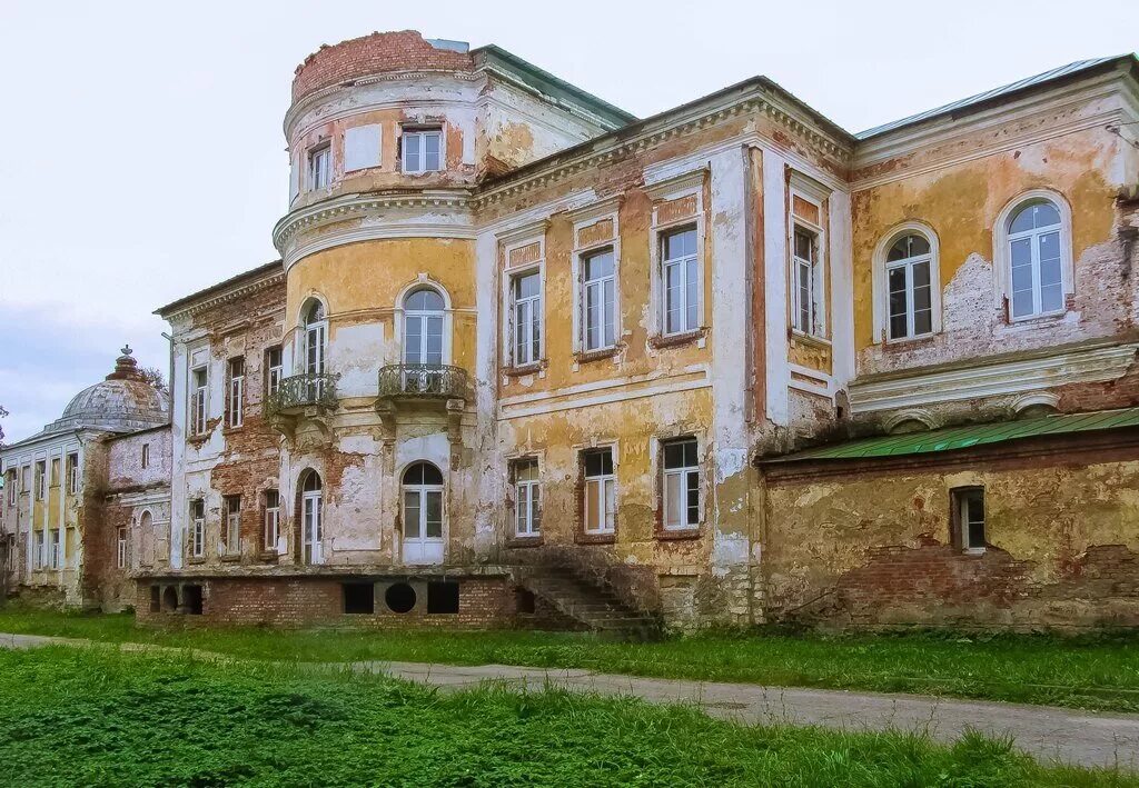 Усадьба загировых. Усадьба Михайловское Подольский. Усадьба графов Шереметьевых в Калининске. Усадьба Шереметьевых Шишкин лес. Усадьба Михайловское Шишкин лес.