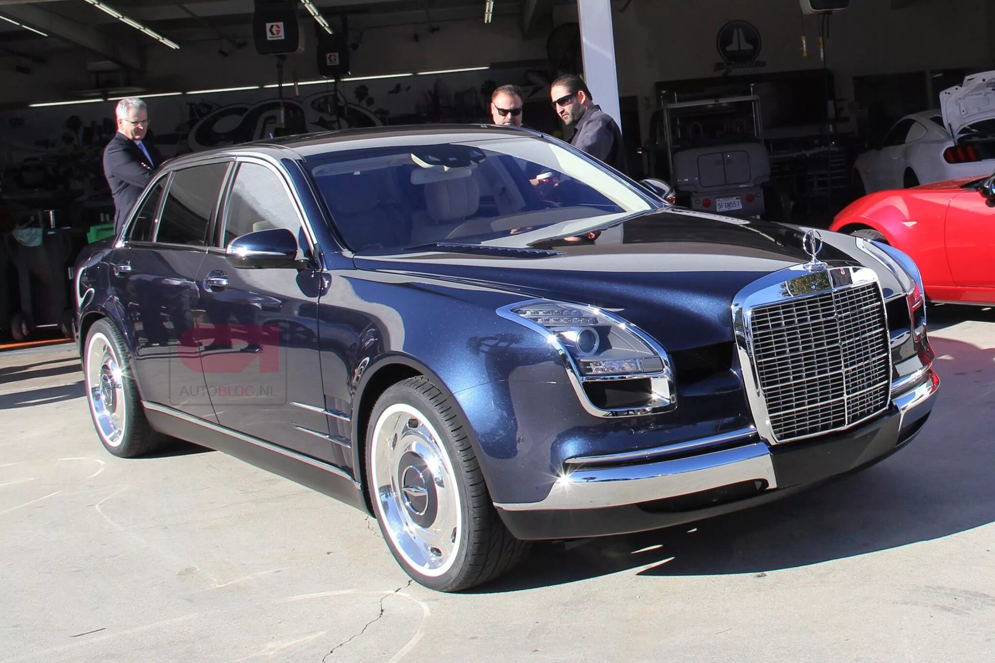 Майбах экселанс. Майбах 2006. Мерседес майбах 57s. Maybach 57s xenatec coupe. S coupe диски maybach.