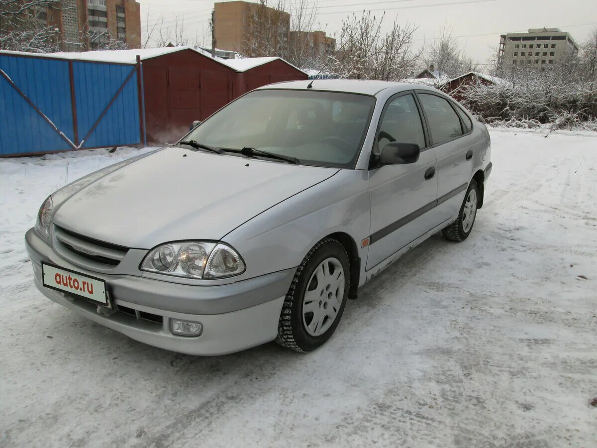 Toyota avensis t22. Toyota avensis 2000. тойота авенсис 2000 лифтбек. тойота авенсис 2000г. Avensis 2000 лифтбек.