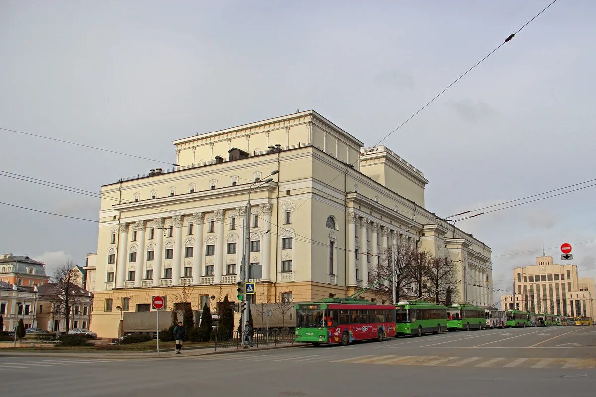 Ул площадь свободы 2