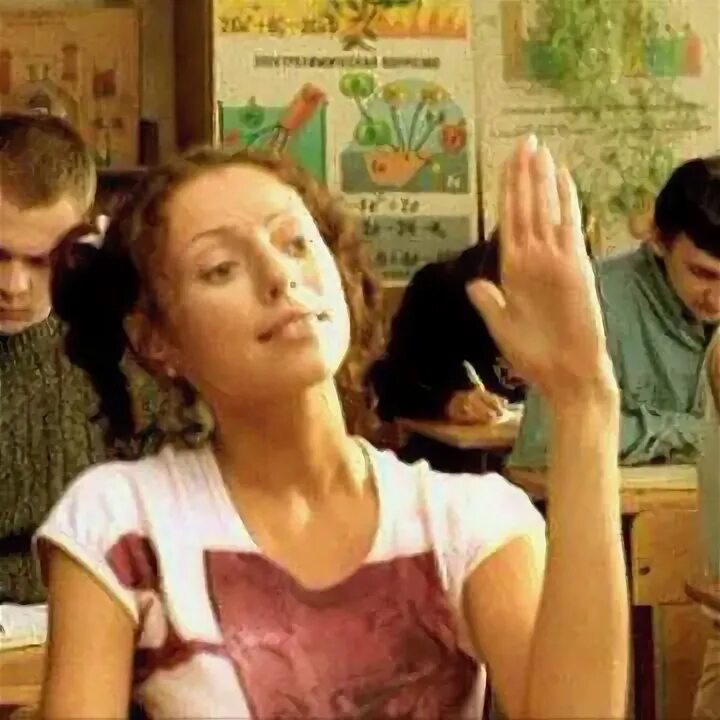 Любовные истории школа текст. Слова песни школа школа я скучаю текст песни. Школьный двор и смех подружек караоке. Текст песни школа школа я скучаю. Школьный двор и смех подружек.