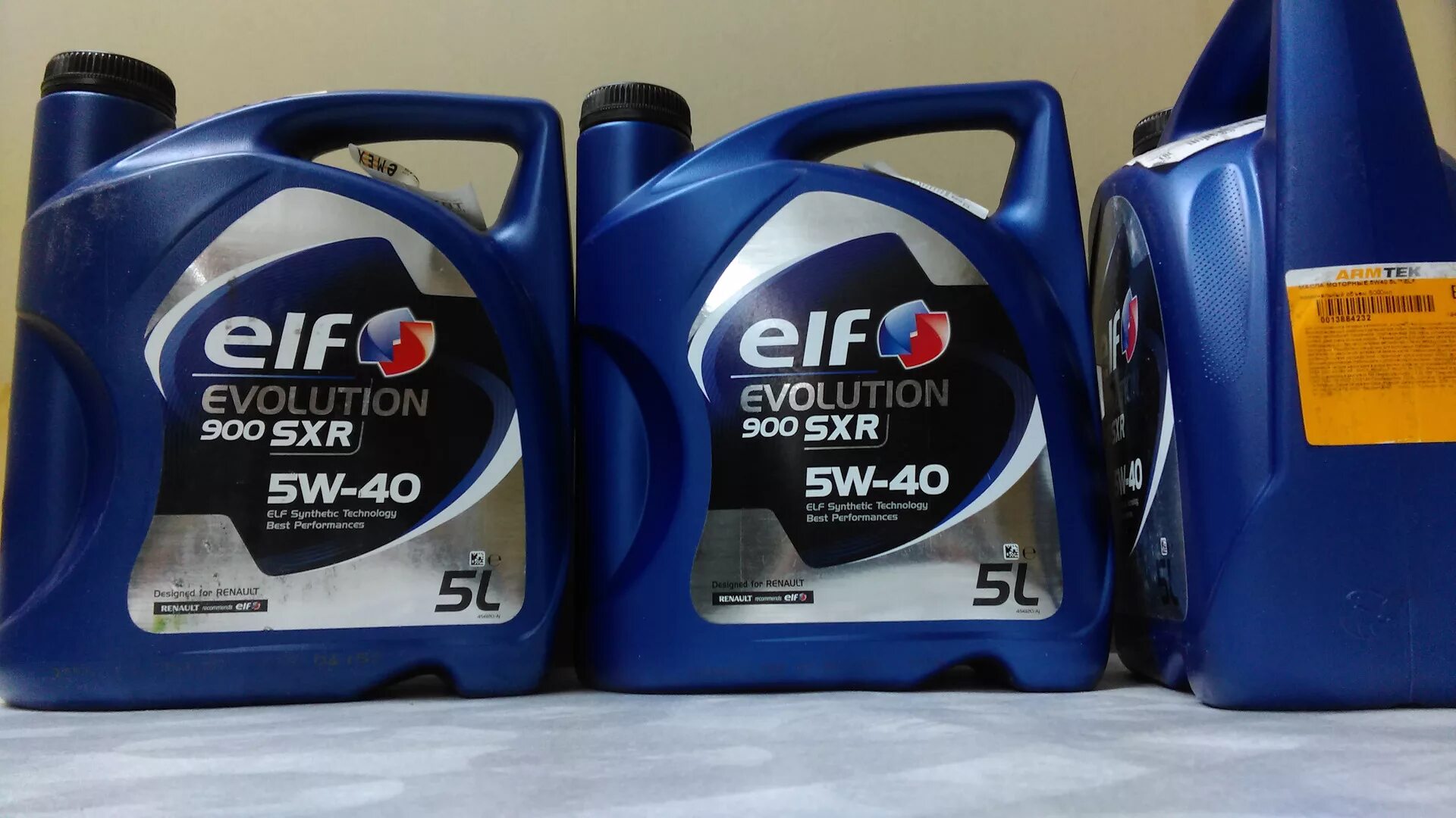 Масло elf 5л. Elf Evolution 900 SXR 5w40. Масло моторное для Рено Логан 1.6 Elf. Elf 900 SXR 5w-40. Масло Эльф для Рено Логан 1.4.