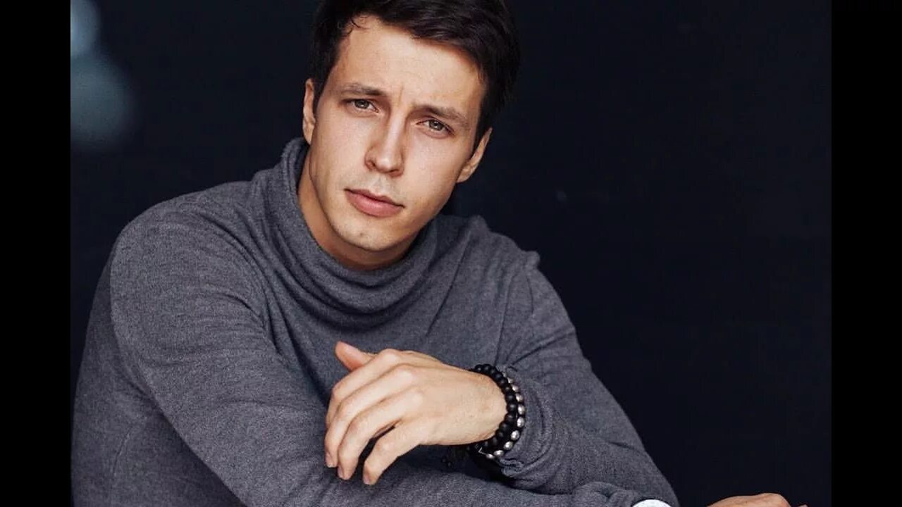 Актер сыгравший дениса. Кораблев денис викторович 1977. Никифоров, денис евгеньевич. Денис кораблев. Цтоп денис васильев.