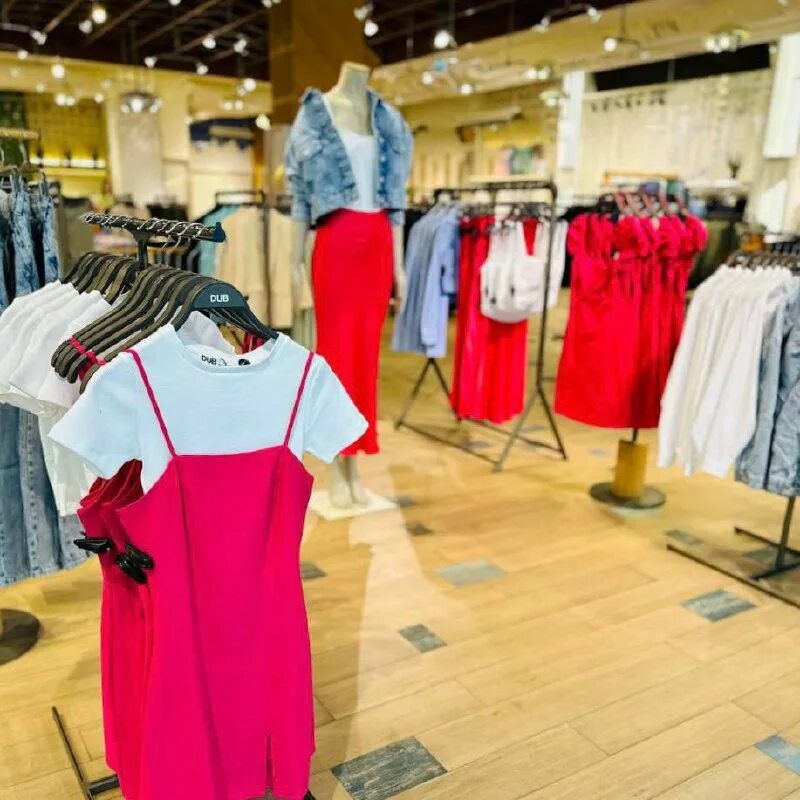 Казань фабрика спортивной одежды. Проспект ямашева 97 казань. Dub одежда казань. Dub одежда казань. Dub одежда казань.