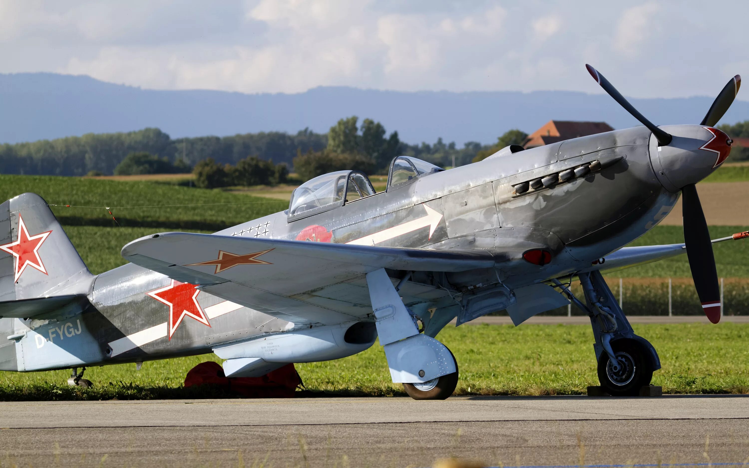 Yakovlev Yak-3u. Як 3. Як 3 картинки. Yak-3. Истребители 3