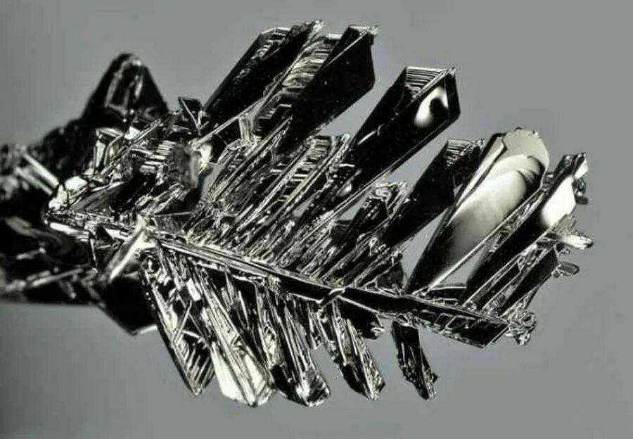 калифорний 252 металл. Cf 252 калифорний-252. осмий дителлурид. калифорний 252 элемент. осмий и иридий.