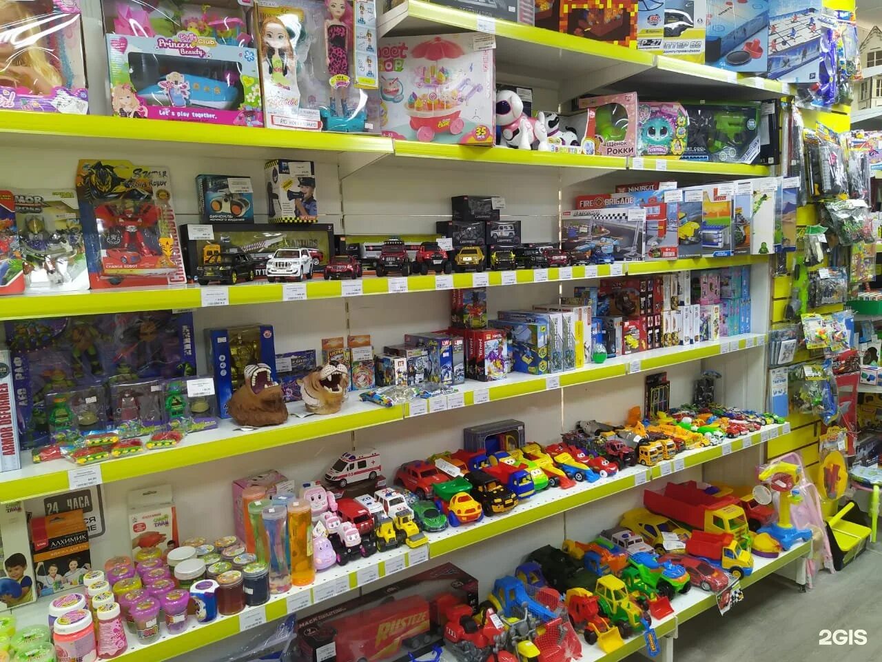 Куйбышева 99 фото. Екатеринбург куйбышева садик. Садовод екатеринбург. Магазин садовод. Магазин огородник.