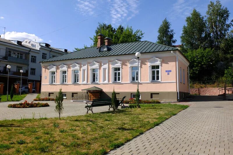 Дом полоцк. Нижне-покровская улица в полоцке. домик петра первого в полоцке. прогулка по нижне-покровской. нижне покровская 17 полоцк.