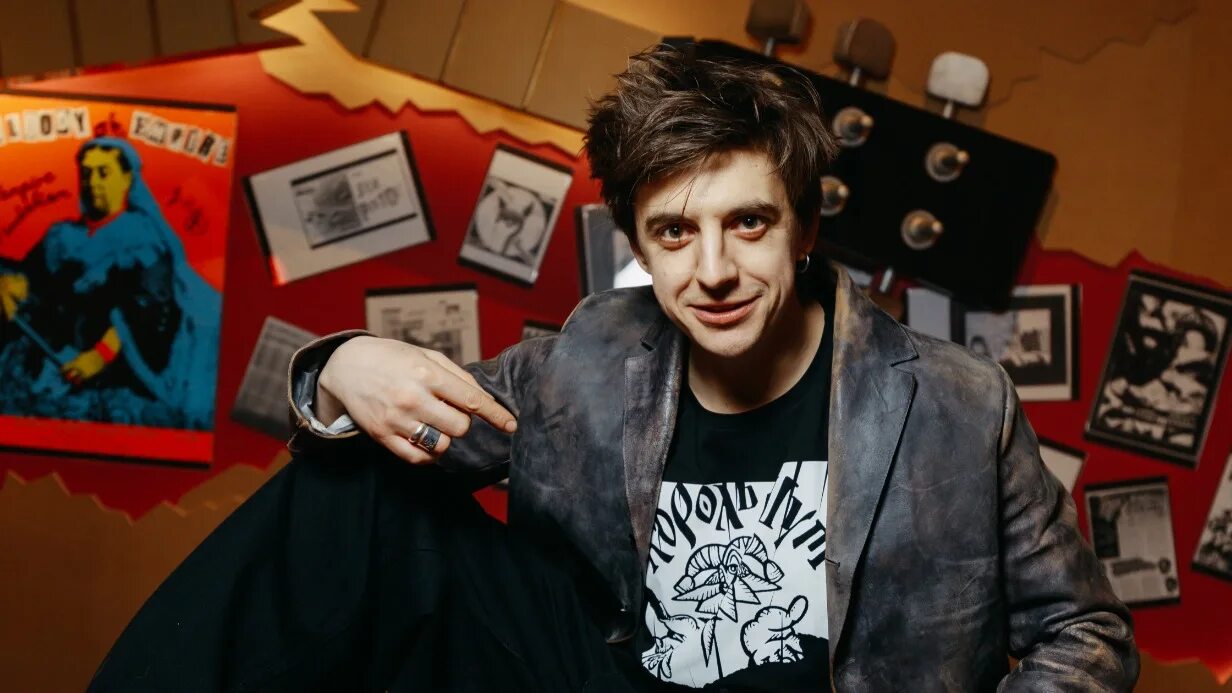 Косте плотникову. Косте плотникову. Косте плотникову. Костя плотников актер. Косте плотникову.