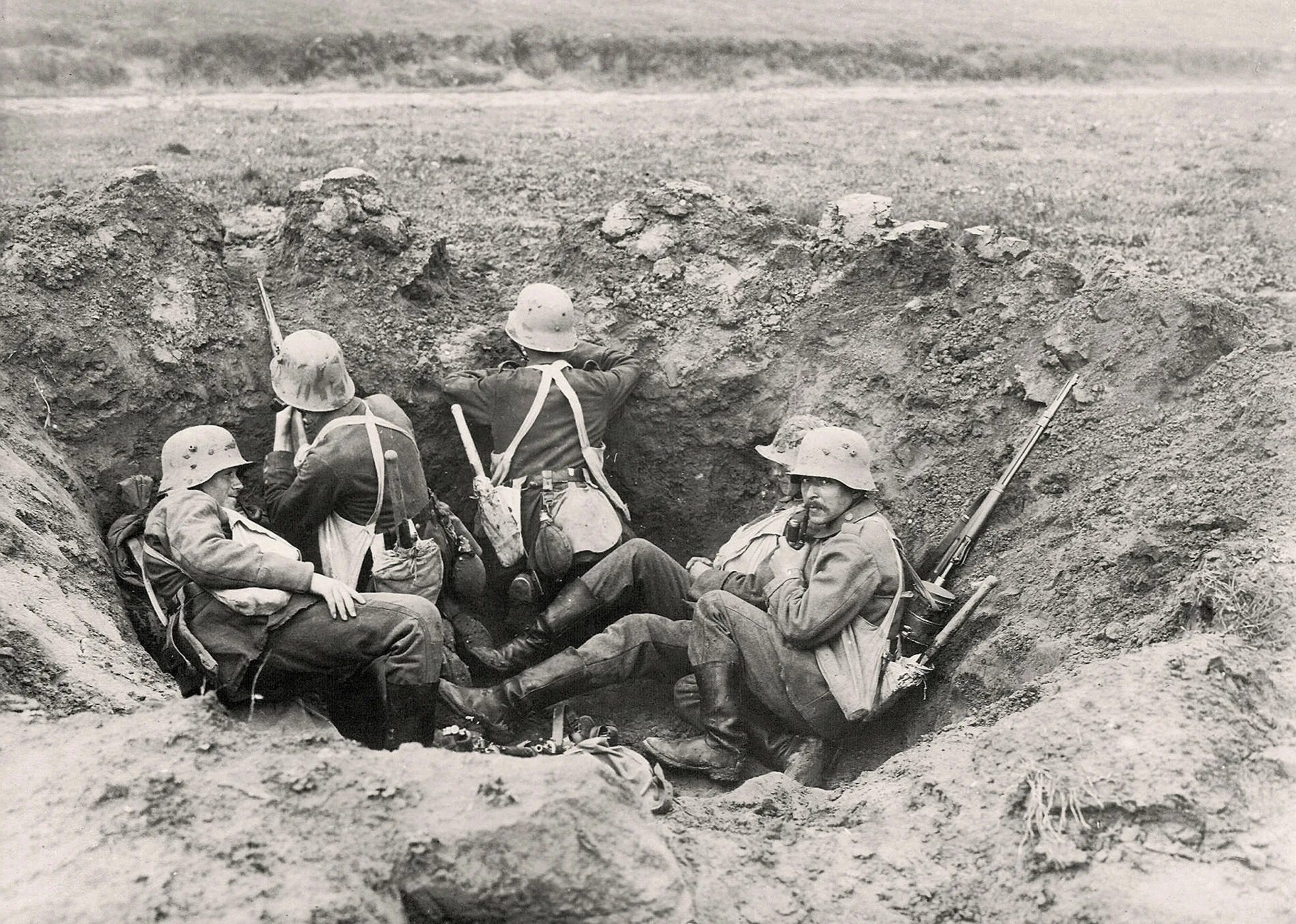 Как жили в первую мировую войну. Немецкие солдаты 1 мировой войны в окопах. Немецкие окопы первой мировой войны.