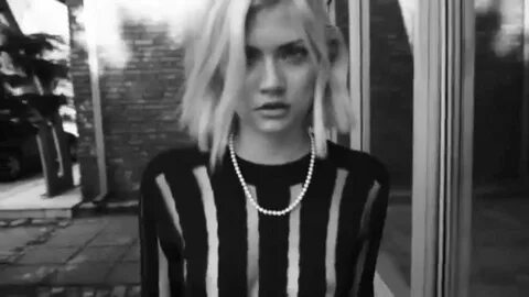 Blondie call me