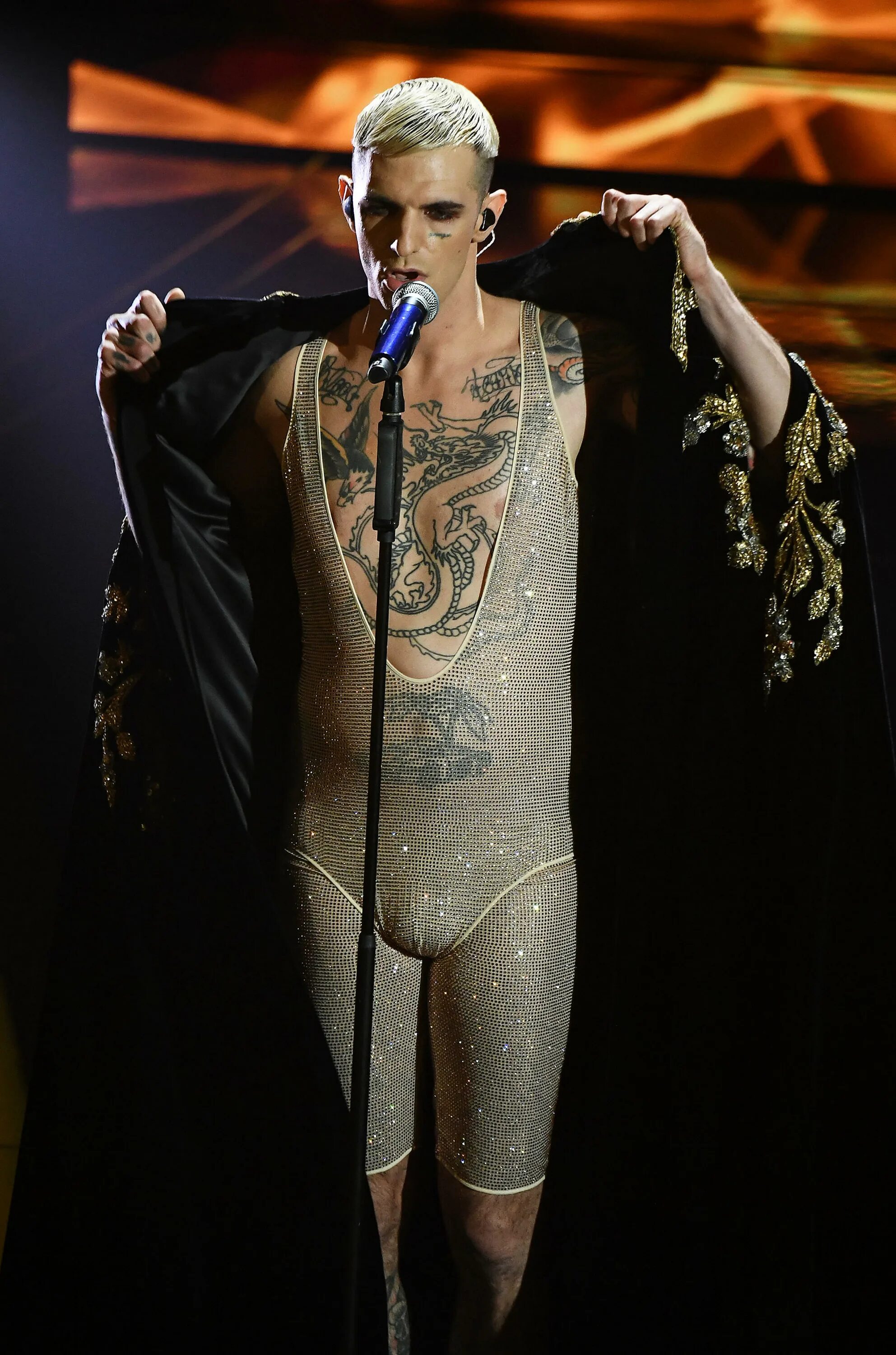 Achille lauro. Achille lauro eurovision. Акилле лауро певец. Achille lauro. Achille lauro.