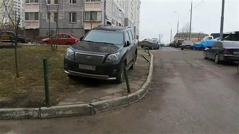 Штраф за парковку на газоне великий новгород. Штраф за парковку на газоне для юридического лица москва. Штраф за парковку на газоне для юридического лица москва. Штраф за парковку на газоне в москве для юр. Штрафы для юр лиц за парковку на газоне.