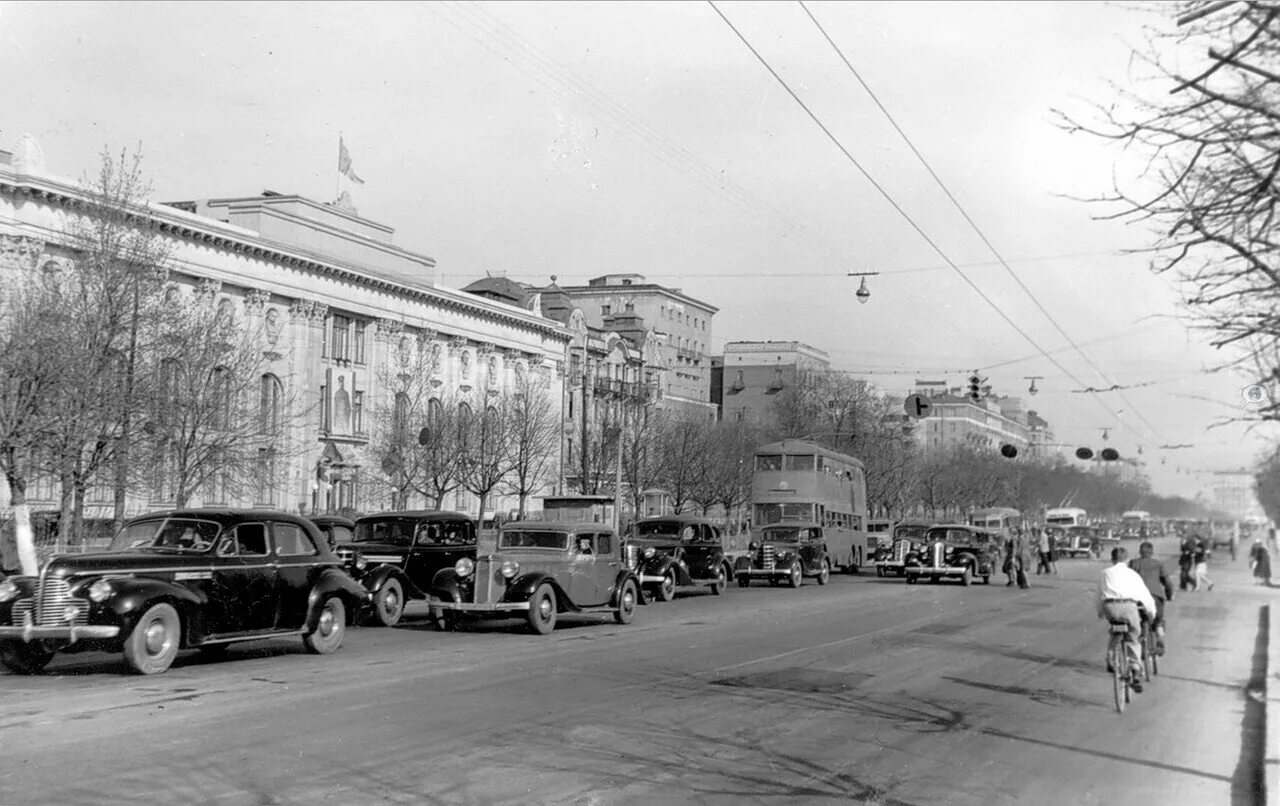 Улицы 1930 х годов. Ленинградский проспект 1930г. Ленинградский проспект 1930 год. Ленинградское шоссе в 1950х. Ленинградский проспект 1960е.