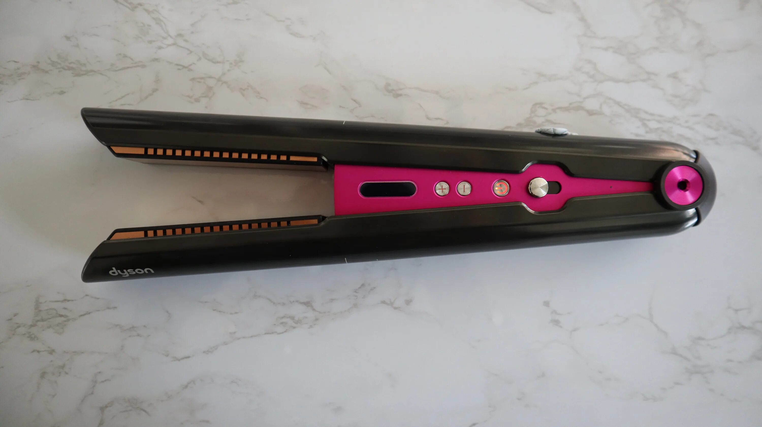 Dyson Corral выпрямитель. Дайсон утюжок для волос. Dyson ht01 выпрямитель. Hair Straightener утюжок Dyson. Утюжок с феном dyson