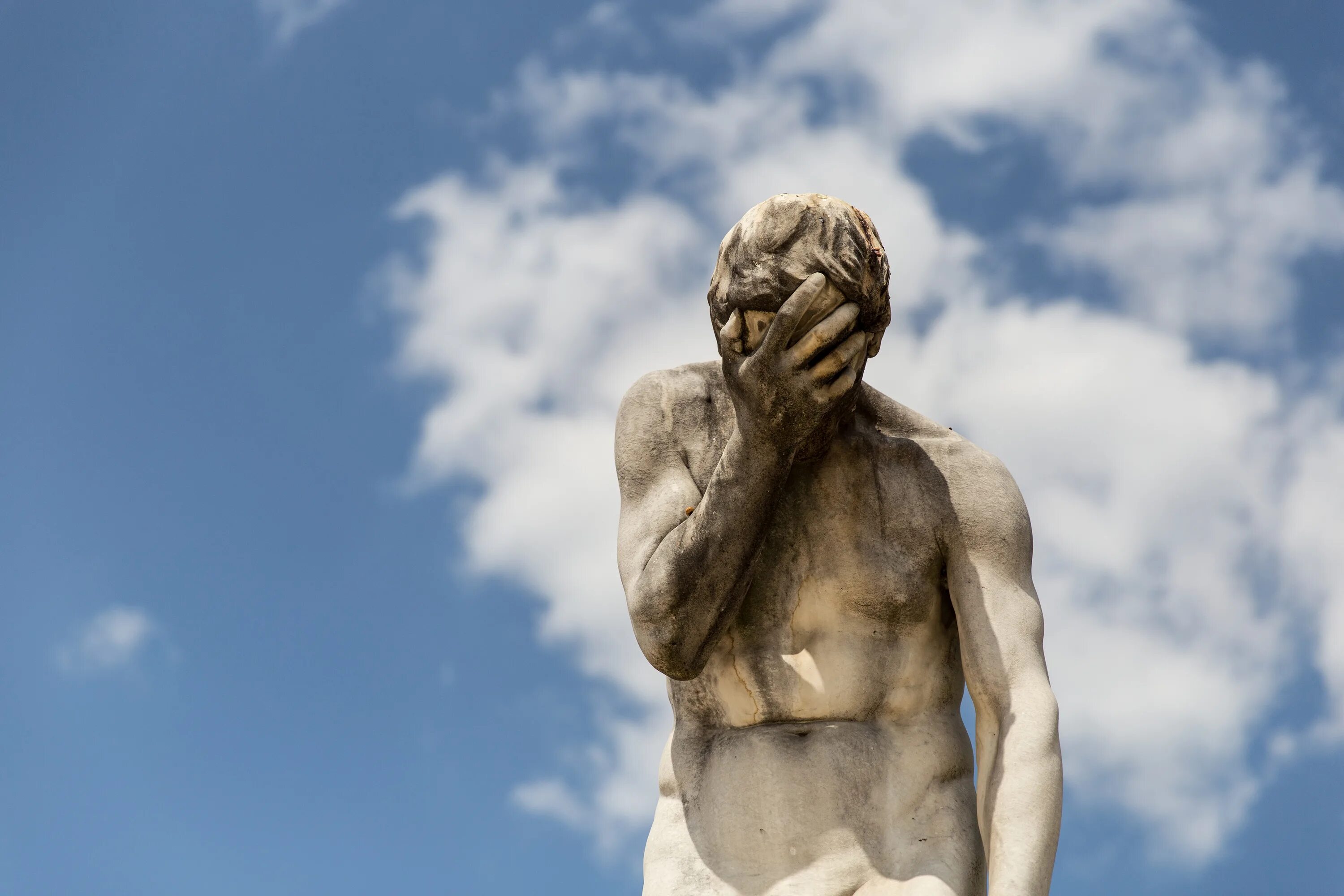 Statues art