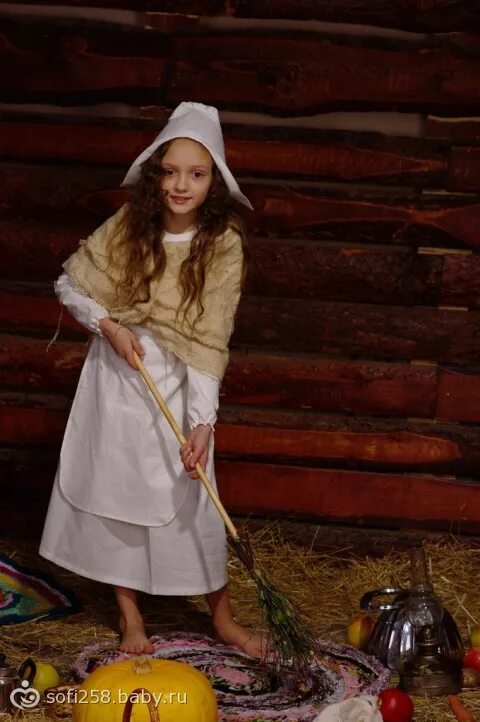 Падчерица одежда. Костюм девочки из 12 месяцев. Падчерица одежда. Фотосессия 12 месяцев в лесу. Костюм падчерицы из сказки.