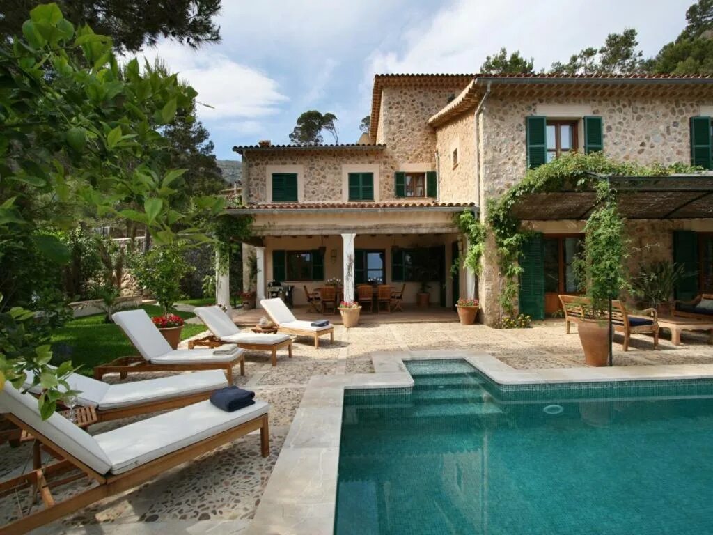 Красивый домик в лесу. Vacation secret house. Вилла на карибах. Багамы гостиница. Красивая недвижимость.