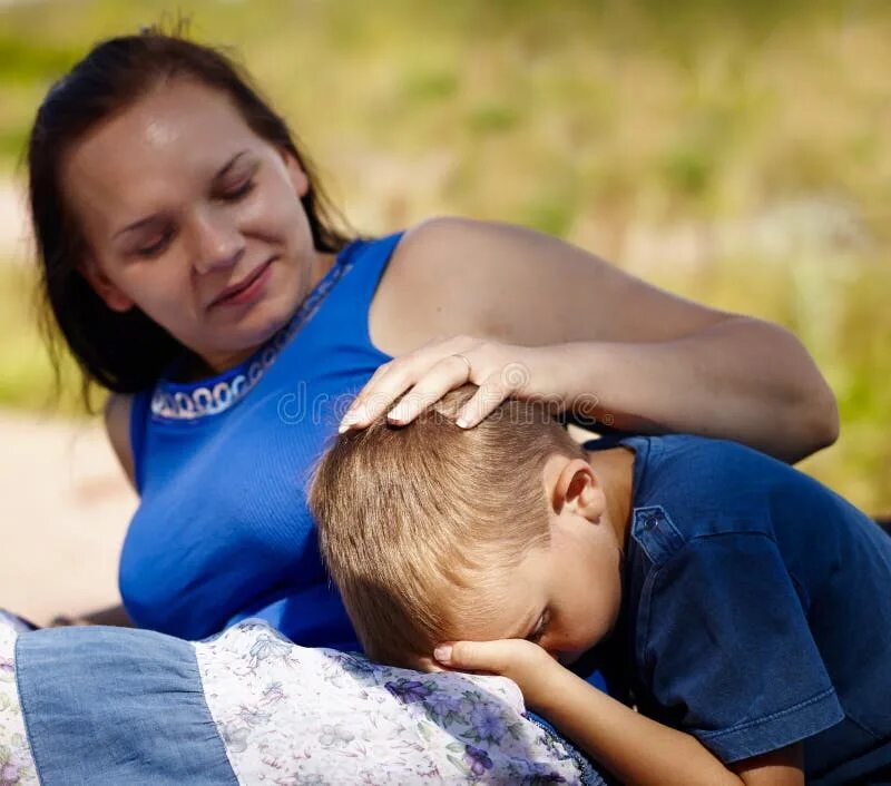 Фото мамы с сыном красивые. Mother want her son. Пол ребенка. Любящая мама случай с сыном. Мать успокоила маленького сына.