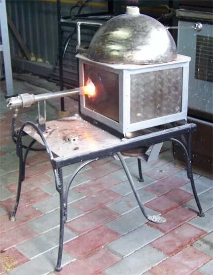Самоделки горелка газовая печная. Горелка для муфельной печи. Газовая печь в гараж. Печь из газовой горелки. Печь из газовой горелки.