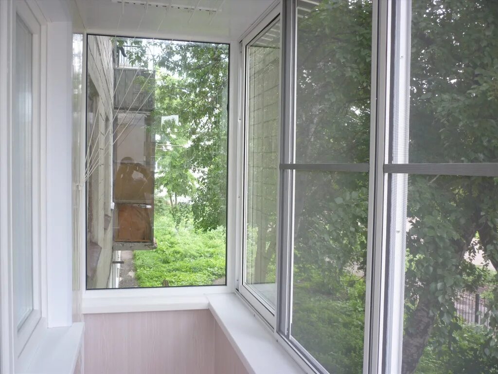 нестандартные окна пвх. окно в квартире. окно 2100х1800. окно пвх одностворчатое 60х60 см поворотно-откидное. пластиковые окна veka.