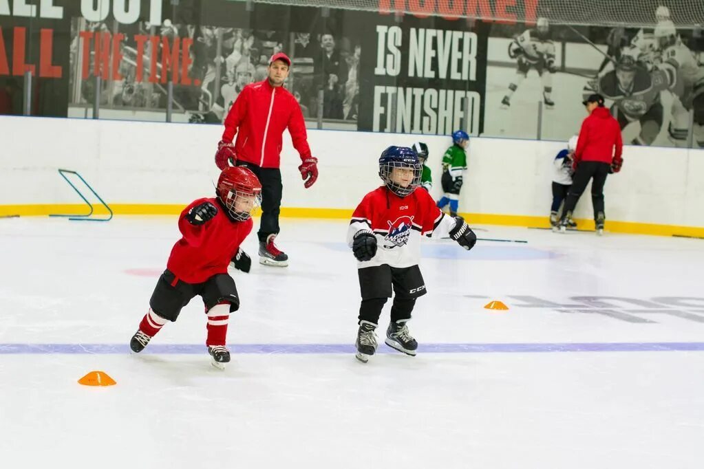 Хоккейный лагерь для детей 2024. Hockey camp. Лагерь хоккей картинка. Хоккей лагерь. Хоккейные сборы в крыму.