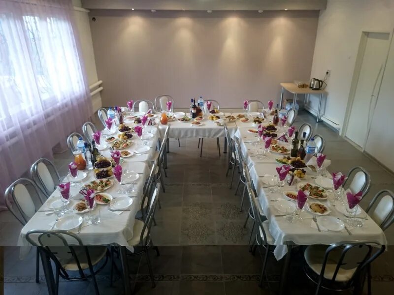 Кафе кинель. Арт кафе кинель. Булкафе кинель. Алые паруса кинель кафе самарская область. Кафе кинель.