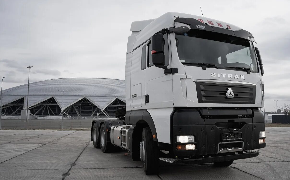Sitrak 540. Ситрак тягач седельный 6х2. Тягач c7h 6x4, zz4256v364he. Sitrak c7h тягач. Седельный тягач sitrak c7h 4x2.