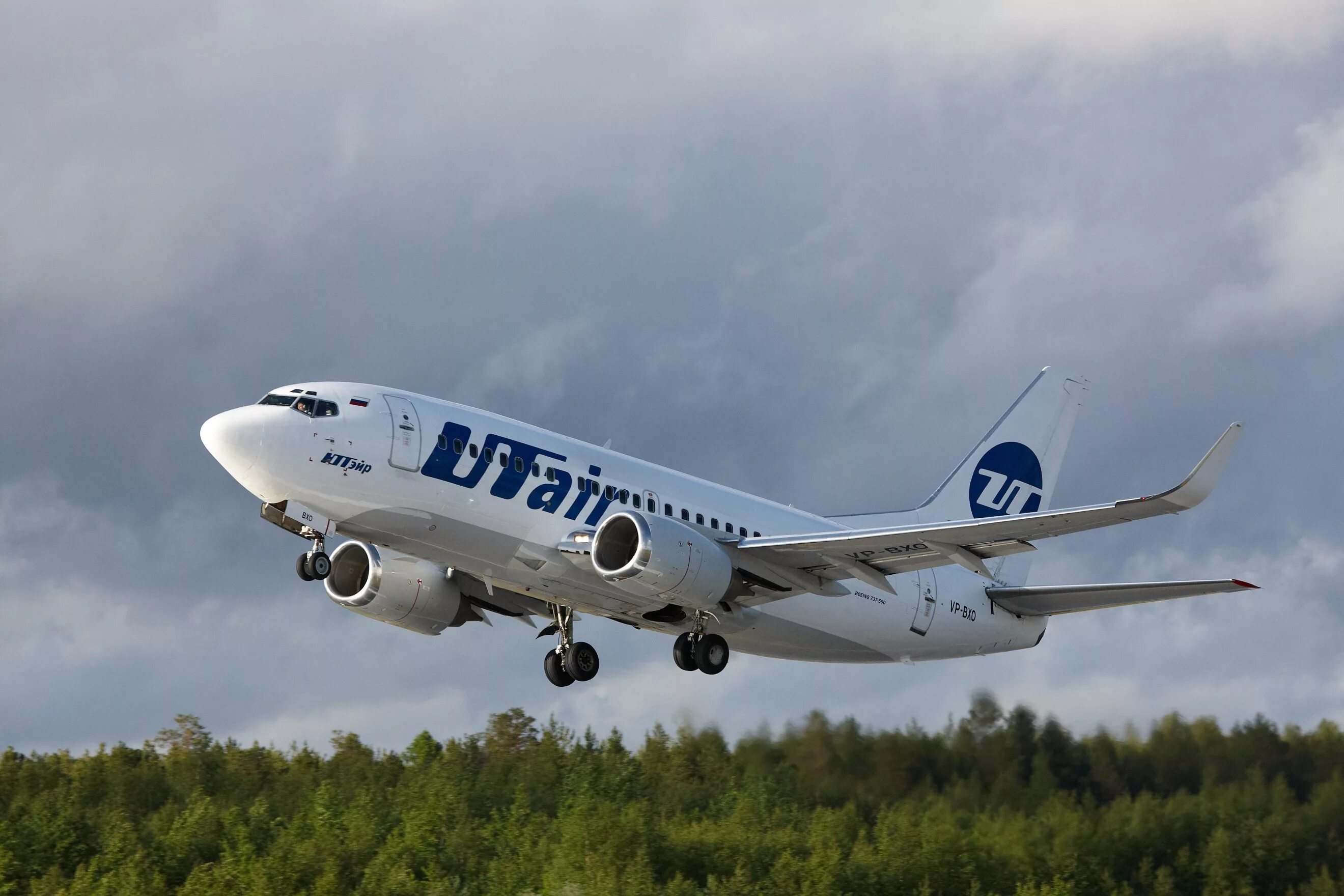 Dlk utair ru. Боинг 737 ЮТЭЙР. А340 ЮТЭЙР. Самолеты авиакомпании ЮТЭЙР. Авиакомпания ютецр самолёт.