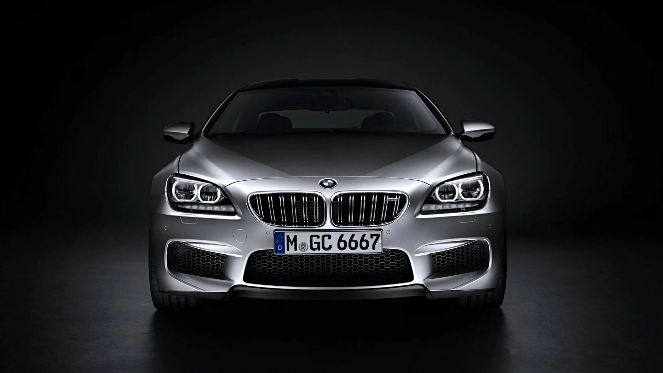 Черная машина перед. BMW m6. БМВ м6 ф13. БМВ м6 белая. BMW m6 2014.