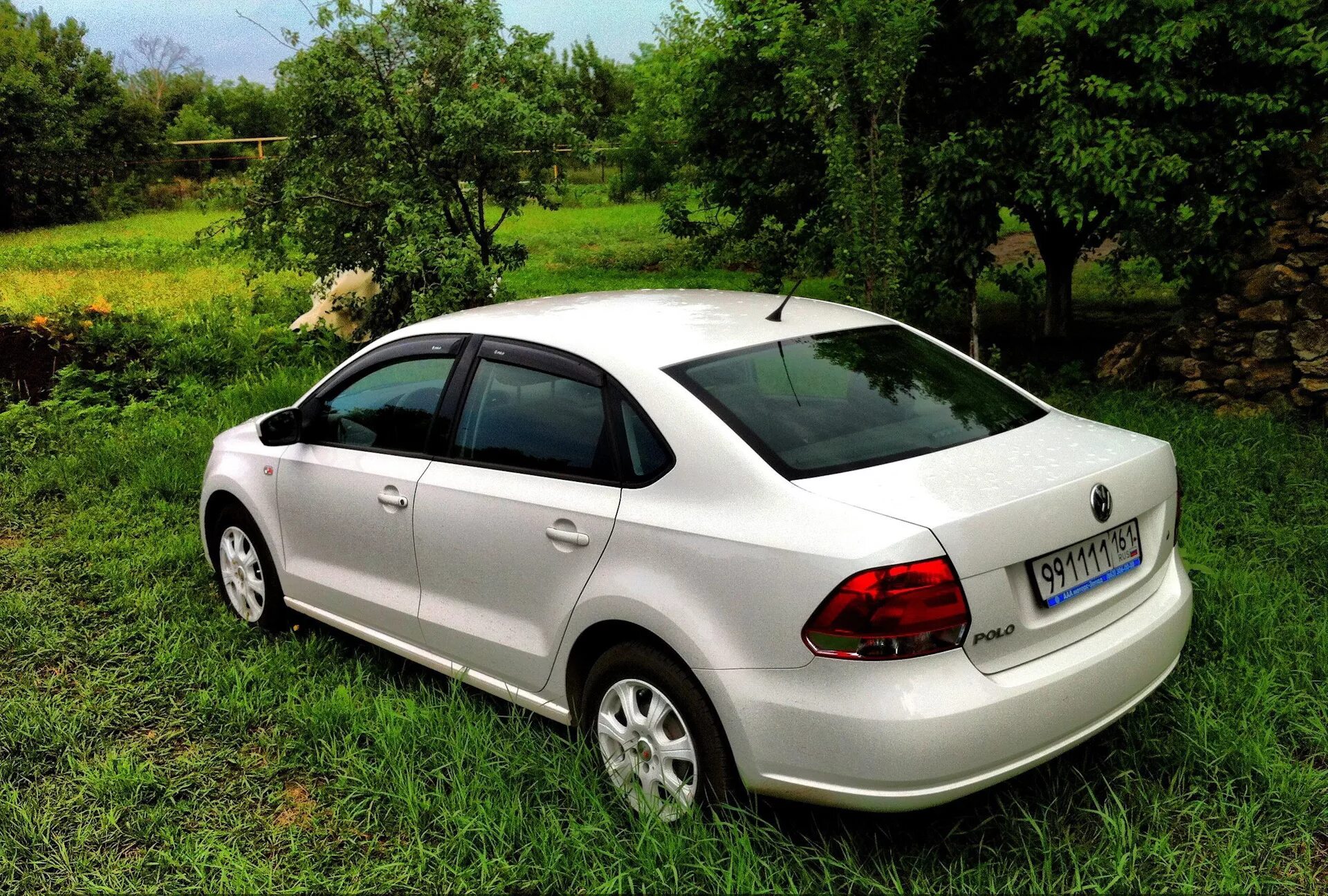 Купить фольксваген поло в новгороде. Volkswagen Polo sedan 2012. Фольксваген поло седан 2012. Polo sedan 2012. Volkswagen Polo седан 2012.