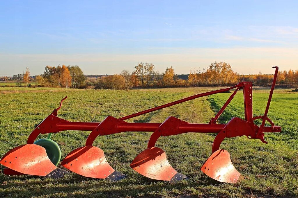 Что такое плуг. Плуг. Плуг навесной финист плн 8 35. Отвал плуга wirax. Ип сергиенко плуги.