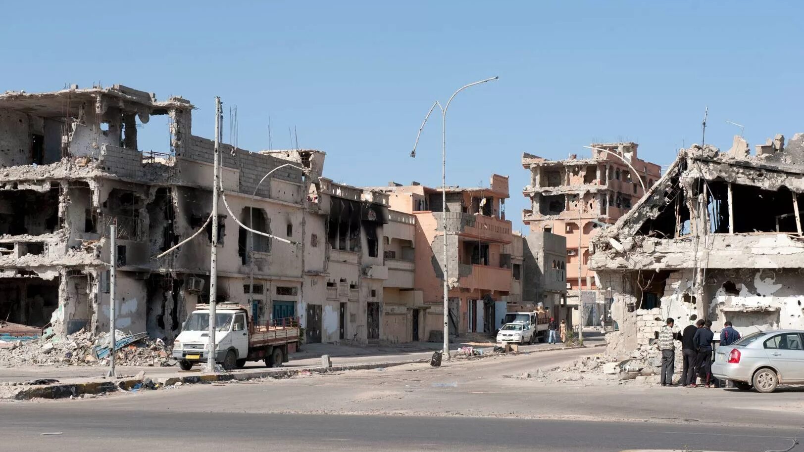 Индонезия ливия прогноз. Триполи ливия 2011. триполи ливия до войны. город сирт ливия. ливия триполи руины.