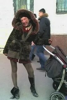 Женщина купила бомжа
